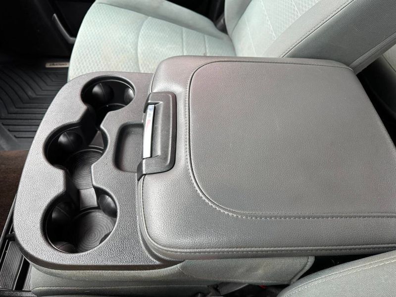 2016 Ram 2500 4WD Crew Cab 149" SLT - 22928586 - 46