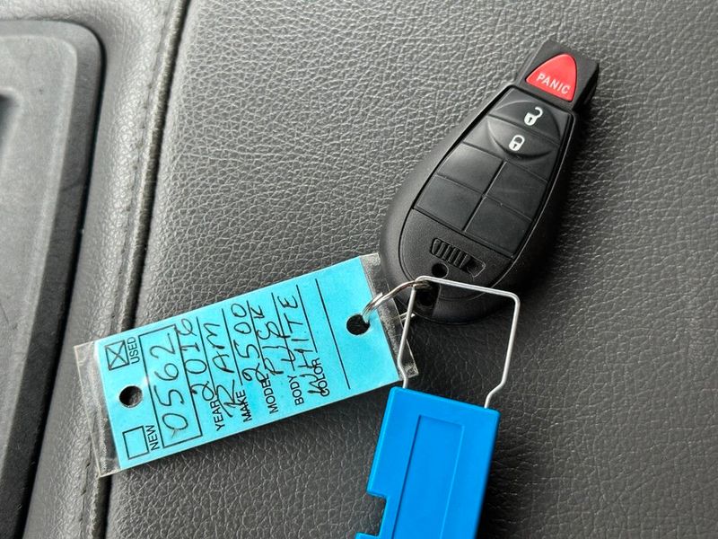 2016 Ram 2500 4WD Crew Cab 149" SLT - 22928586 - 50