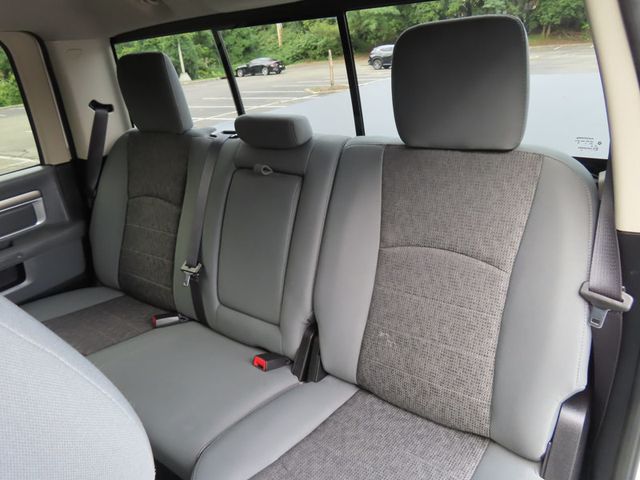 2016 Ram 2500 4WD Crew Cab 169" Big Horn - 23085527 - 38