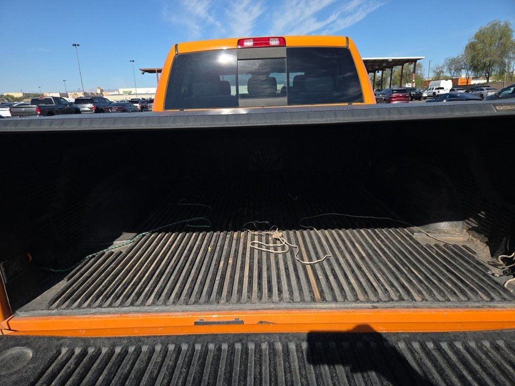 2016 Ram 2500 4WD Mega Cab 160.5" SLT - 23025527 - 9