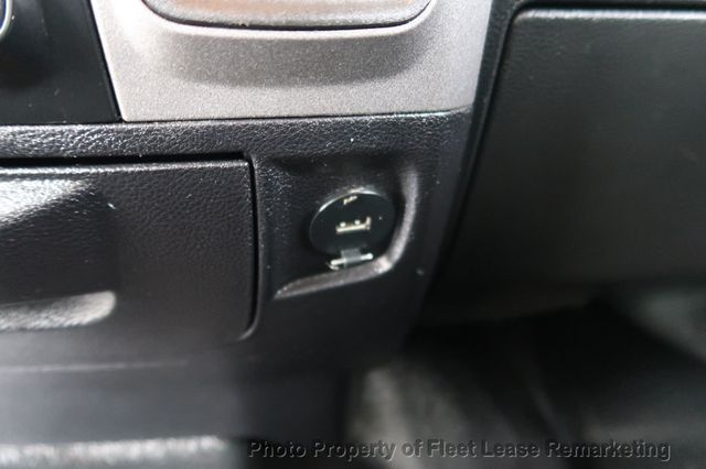 2016 Ram 2500 Ram 2500 2WD Crew Cab Utility  - 23024411 - 33
