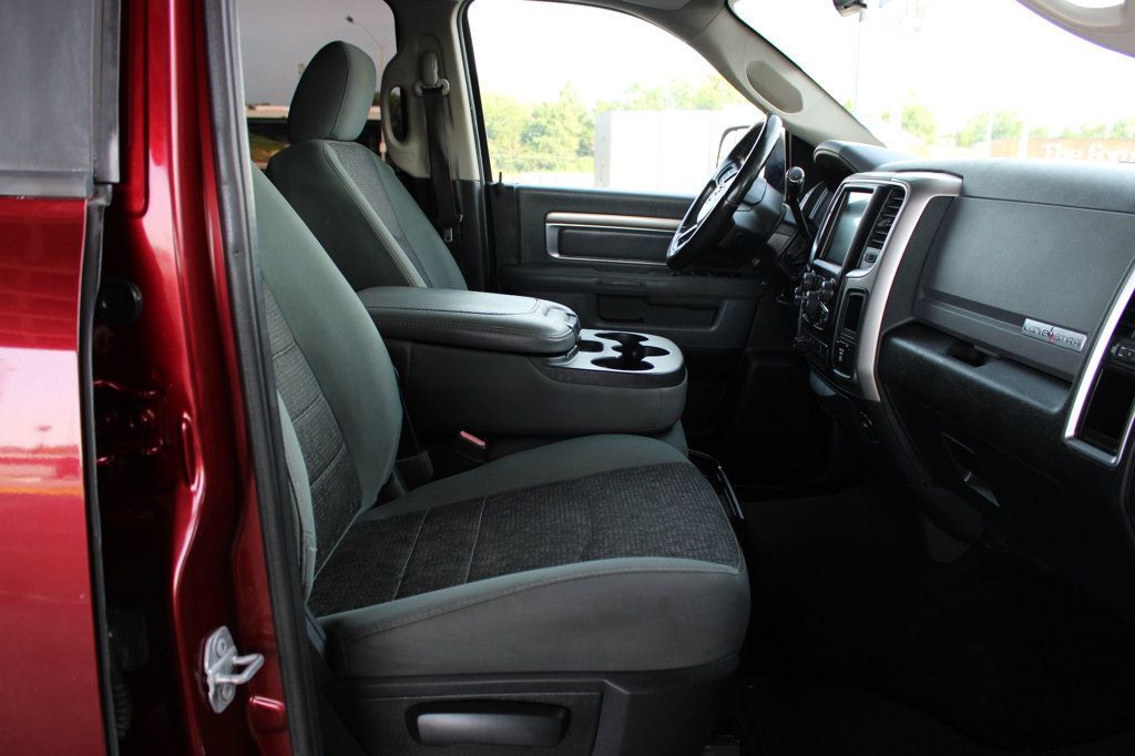 2016 Ram 3500 4WD Crew Cab 149" Lone Star - 23057542 - 9