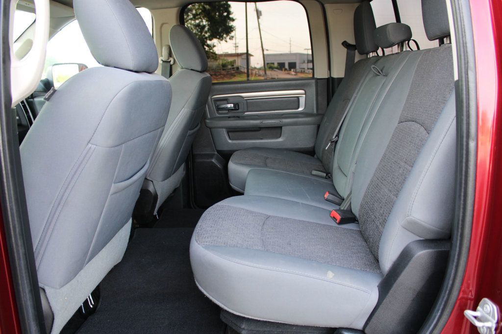 2016 Ram 3500 4WD Crew Cab 149" Lone Star - 23057542 - 17