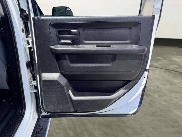 2016 Ram 3500 4WD Crew Cab 169" Tradesman - 23041913 - 25