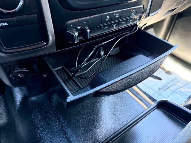 2016 Ram 3500 4WD Crew Cab 169" Tradesman - 23041913 - 39