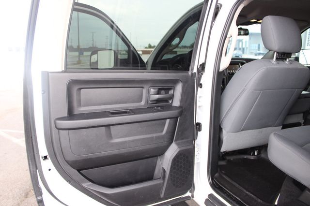 2016 Ram 3500 4WD Crew Cab 169" Tradesman - 23068897 - 12
