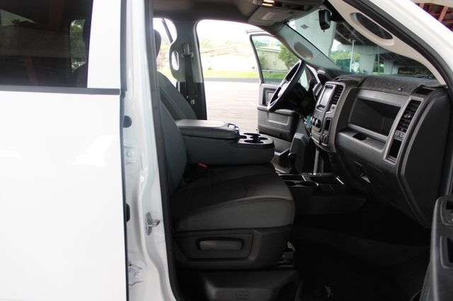 2016 Ram 3500 4WD Crew Cab 169" Tradesman - 23068897 - 18