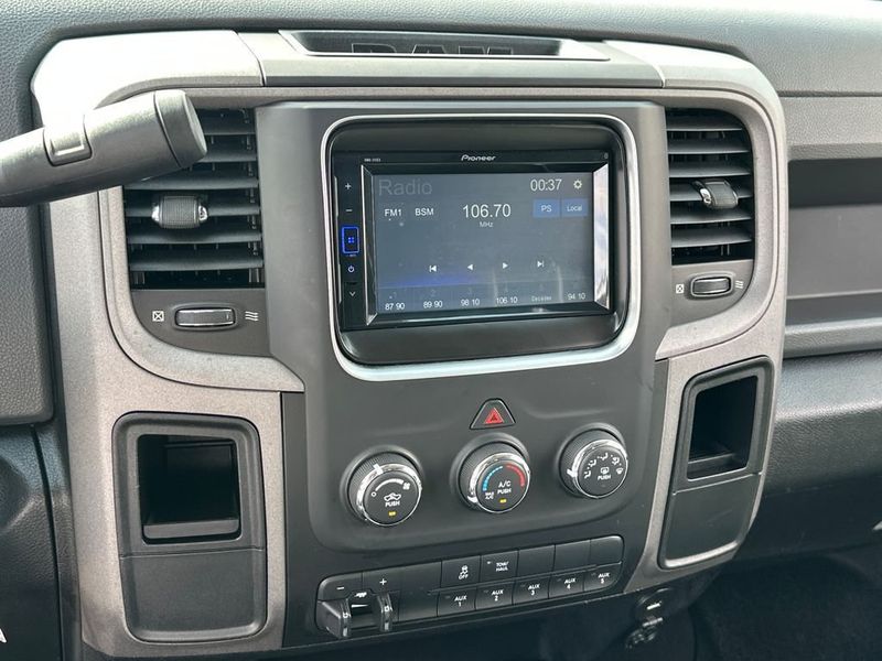 2016 Ram 3500 4WD Reg Cab 140.5" Tradesman - 23047500 - 16