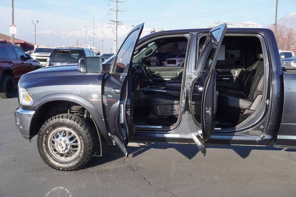 2016 Ram 3500 LIMITED - 22970896 - 23