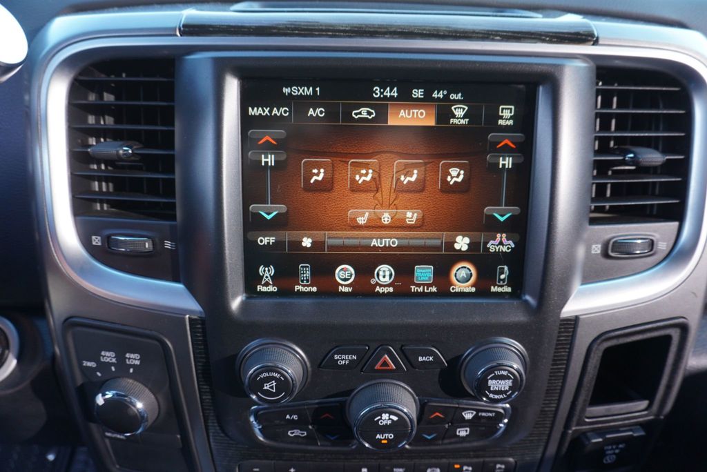 2016 Ram 3500 LIMITED - 22970896 - 37