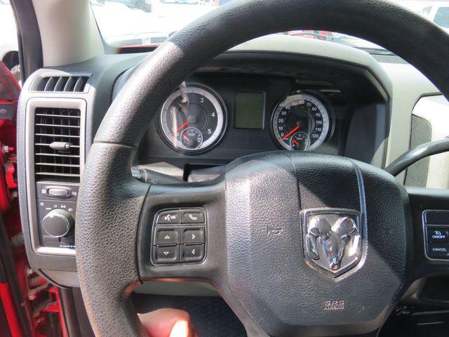 2016 Ram 3500 Cab-Chassis 4WD Crew Cab 172" WB 60" CA Tradesman - 22914948 - 16