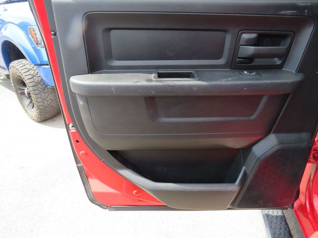 2016 Ram 3500 Cab-Chassis 4WD Crew Cab 172" WB 60" CA Tradesman - 22914948 - 20