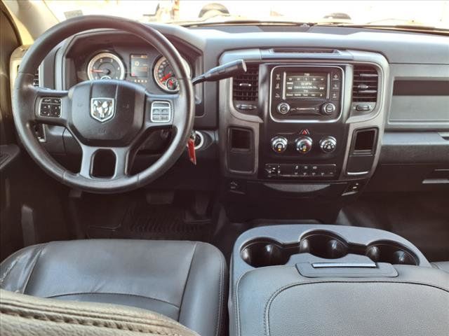 2016 Ram 3500 Cab-Chassis Crew Cab 10' Landscape Dump Truck - 22766781 - 16