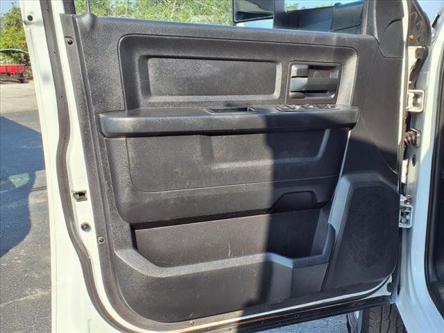 2016 Ram 3500 Cab-Chassis Crew Cab 10' Landscape Dump Truck - 22766781 - 21