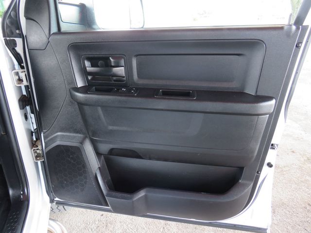 2016 Ram 3500 Cab-Chassis FLAT BED - 22902236 - 14