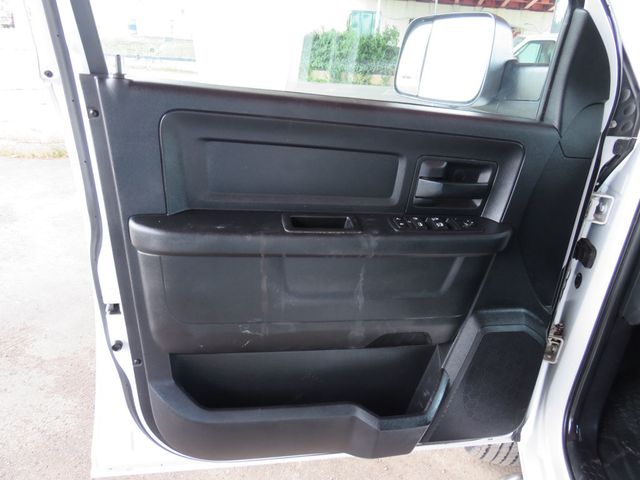 2016 Ram 3500 Cab-Chassis FLAT BED - 22902236 - 7