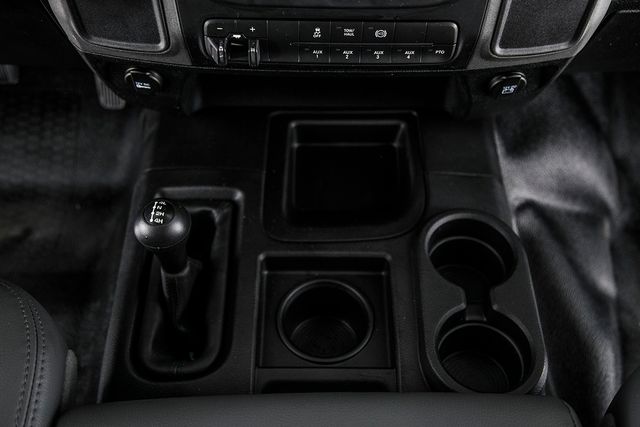 2016 Ram 4500 4WD Crew Cab 197" WB 84" CA SLT - 16208219 - 23