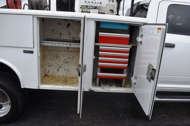 2016 Ram 5500 2WD Crew Cab 197" WB 84" CA Tradesman - 23093880 - 23