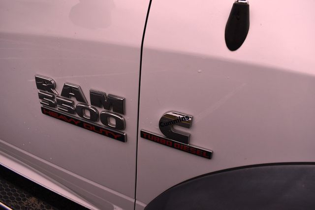 2016 Ram 5500 2WD Crew Cab 197" WB 84" CA Tradesman - 23093880 - 30