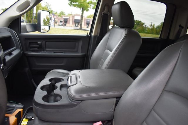 2016 Ram 5500 2WD Crew Cab 197" WB 84" CA Tradesman - 23093880 - 31