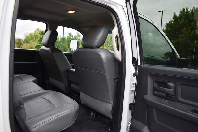 2016 Ram 5500 2WD Crew Cab 197" WB 84" CA Tradesman - 23093880 - 35