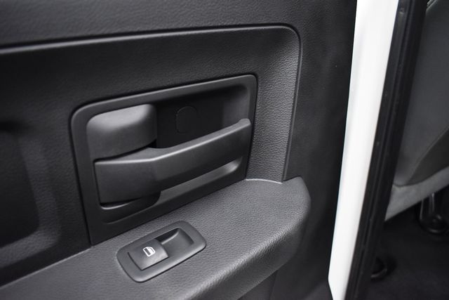 2016 Ram 5500 2WD Crew Cab 197" WB 84" CA Tradesman - 23093880 - 40