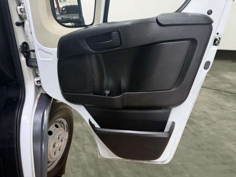 2016 Ram ProMaster 2500 159 WB 3dr High Roof Cargo Van - 22976699 - 12