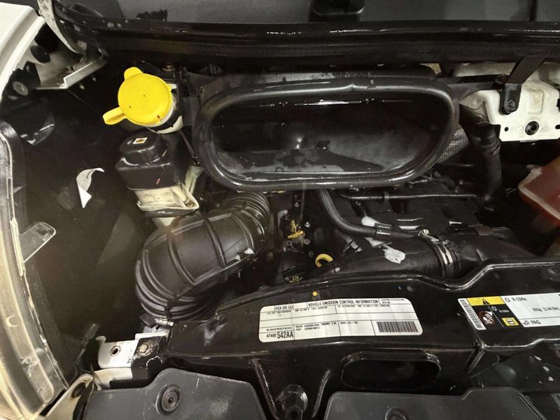 2016 Ram ProMaster 2500 159 WB 3dr High Roof Cargo Van - 22976699 - 21