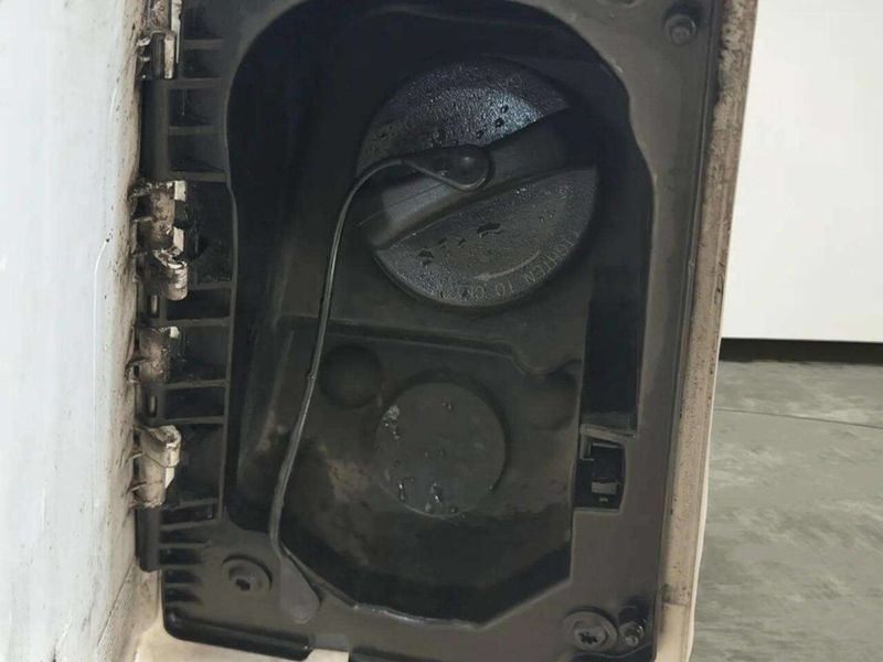 2016 Ram ProMaster 2500 159 WB 3dr High Roof Cargo Van - 22976699 - 23