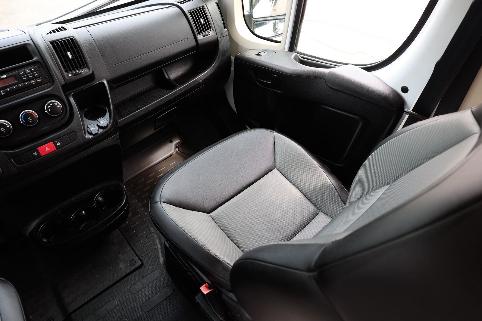 2016 Ram ProMaster 1500 photo 17