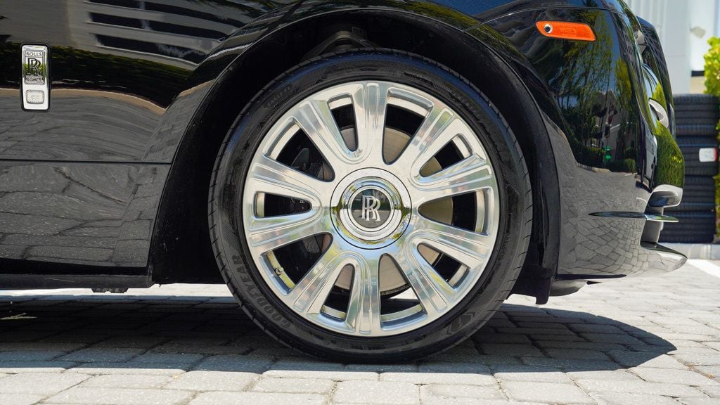 2016 Rolls-Royce Dawn 2dr Convertible - 22766788 - 29