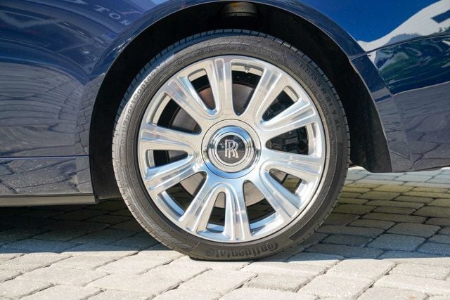 2016 Rolls-Royce Dawn 2dr Convertible - 22939978 - 15