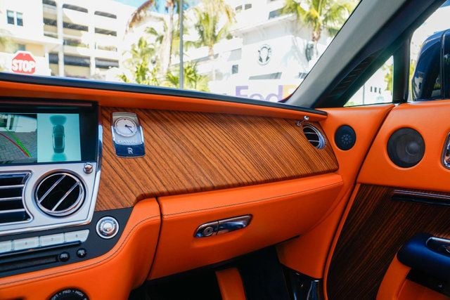 2016 Rolls-Royce Dawn 2dr Convertible - 22939978 - 69