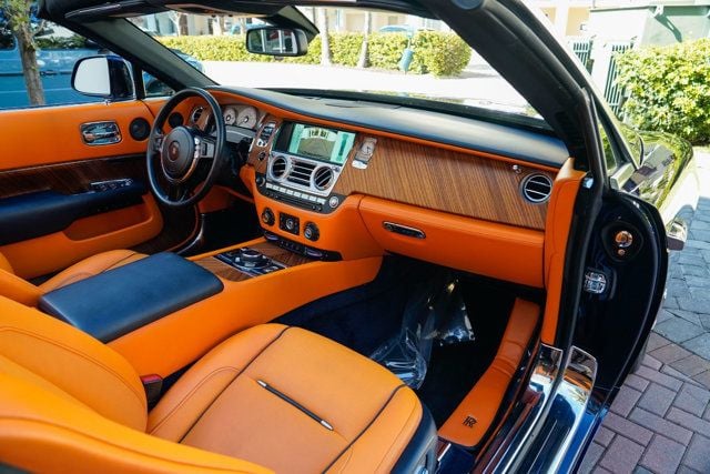 2016 Rolls-Royce Dawn 2dr Convertible - 22939978 - 84