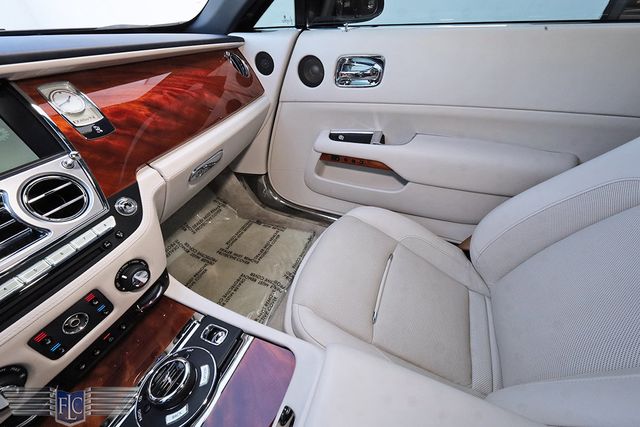 2016 Rolls-Royce Dawn 2dr Convertible - 22995256 - 21