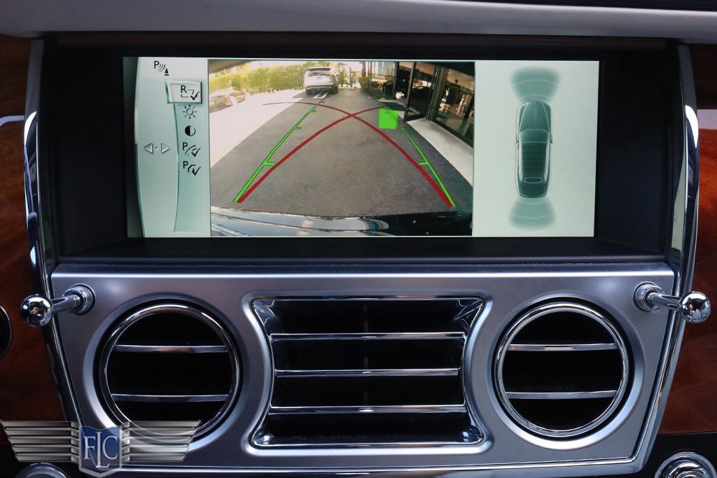 2016 Rolls-Royce Dawn 2dr Convertible - 22995256 - 28