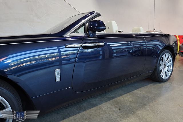 2016 Rolls-Royce Dawn 2dr Convertible - 23037962 - 10