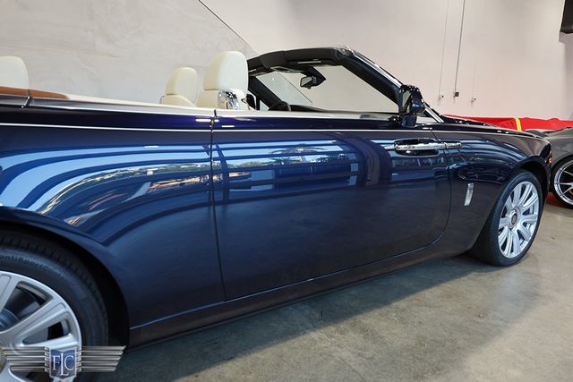 2016 Rolls-Royce Dawn 2dr Convertible - 23037962 - 11
