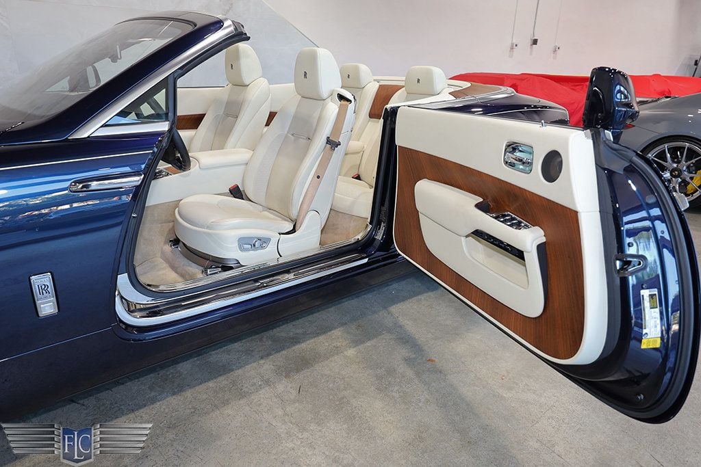 2016 Rolls-Royce Dawn 2dr Convertible - 23037962 - 16