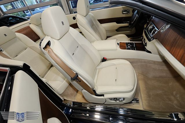 2016 Rolls-Royce Dawn 2dr Convertible - 23037962 - 21