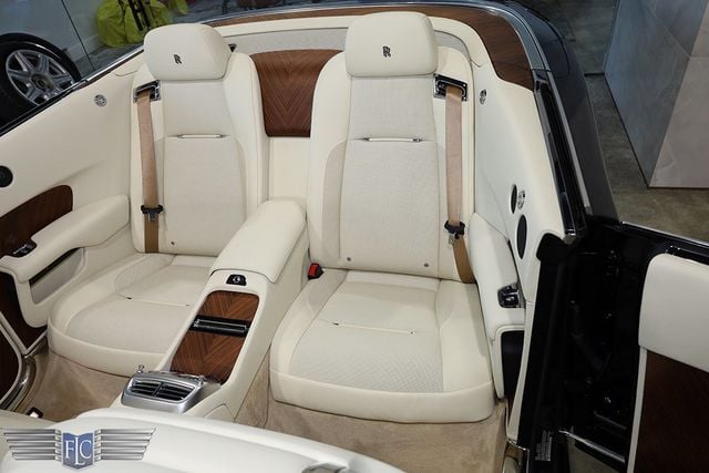 2016 Rolls-Royce Dawn 2dr Convertible - 23037962 - 22