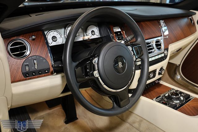 2016 Rolls-Royce Dawn 2dr Convertible - 23037962 - 27