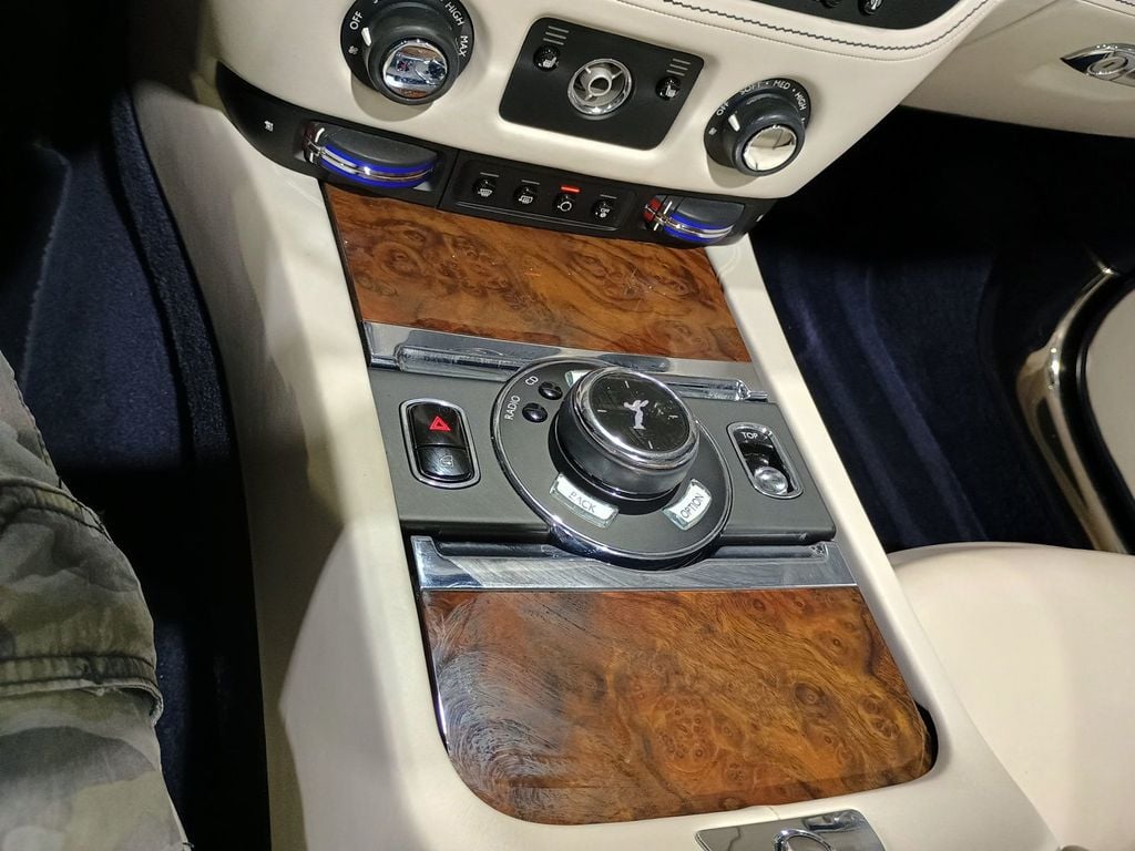 2016 Rolls-Royce Dawn 2dr Convertible Coachline Florida Car - 23038248 - 30