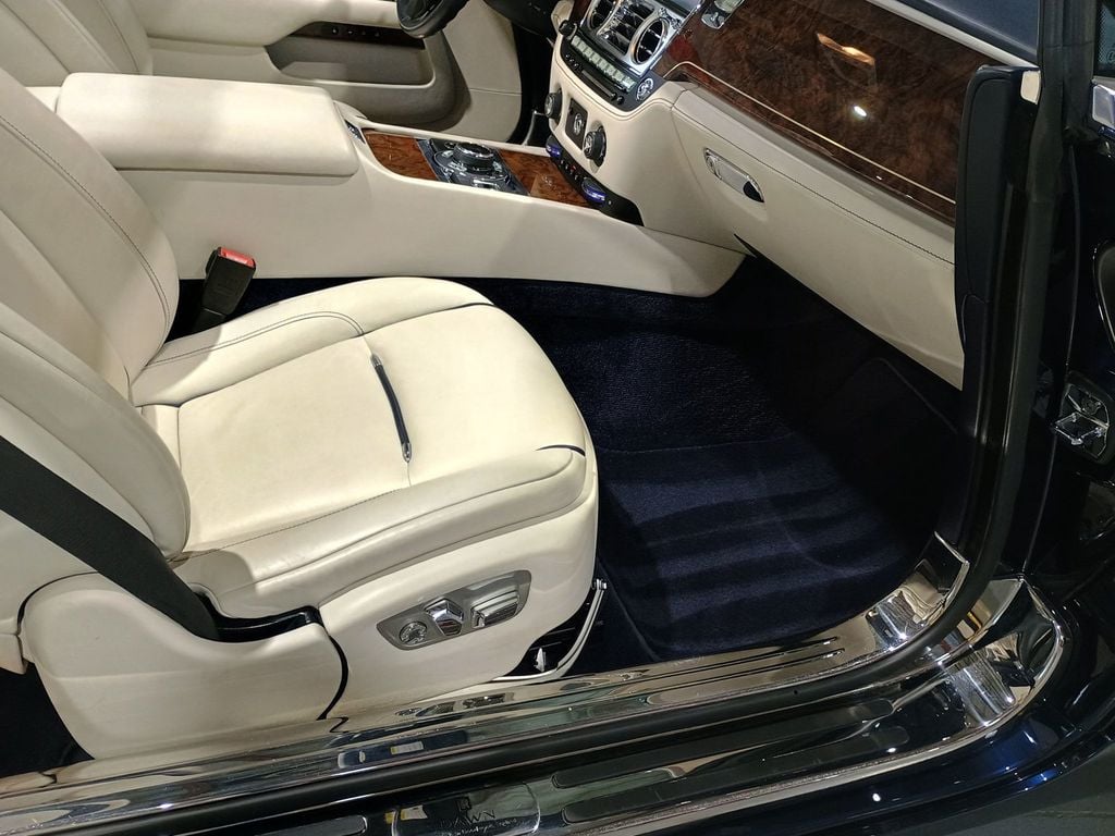 2016 Rolls-Royce Dawn 2dr Convertible Coachline Florida Car - 23038248 - 36