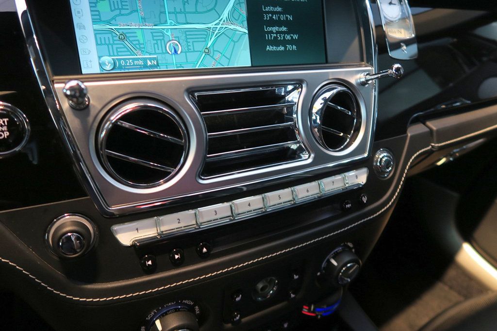 2016 Rolls-Royce Dawn 393 - 22938145 - 16