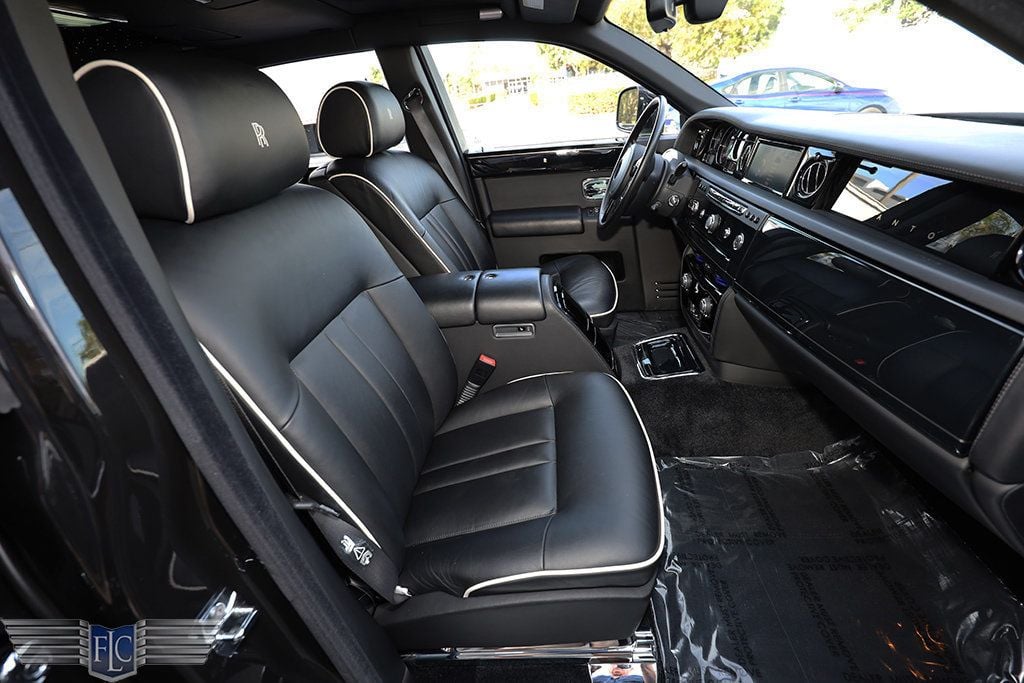 2016 Rolls-Royce Phantom 4dr Sedan - 22959100 - 14