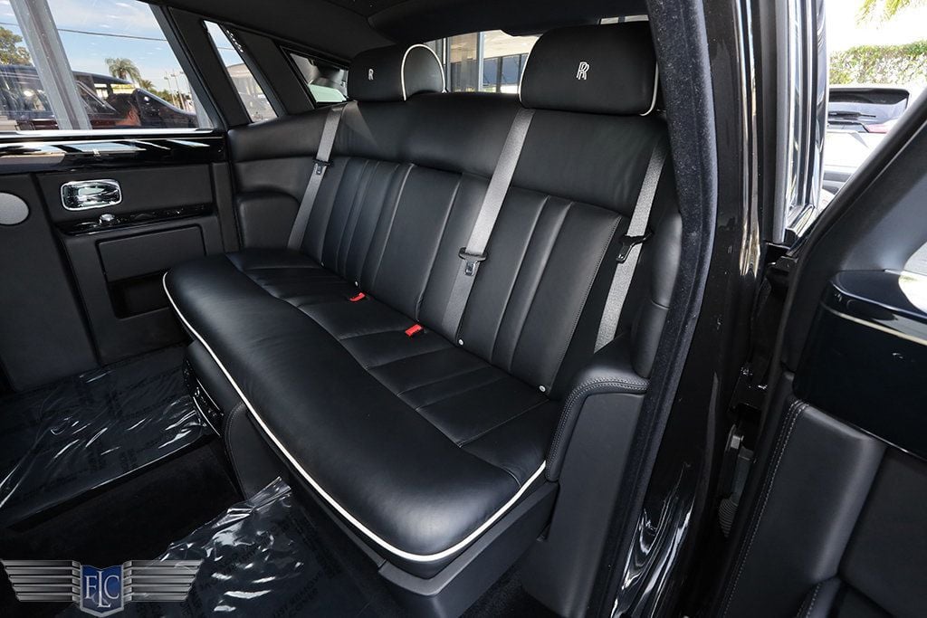 2016 Rolls-Royce Phantom 4dr Sedan - 22959100 - 17