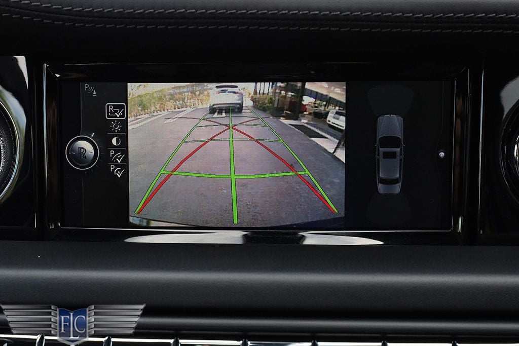 2016 Rolls-Royce Phantom 4dr Sedan - 22959100 - 38