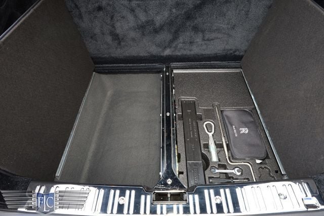 2016 Rolls-Royce Phantom 4dr Sedan - 22959100 - 44