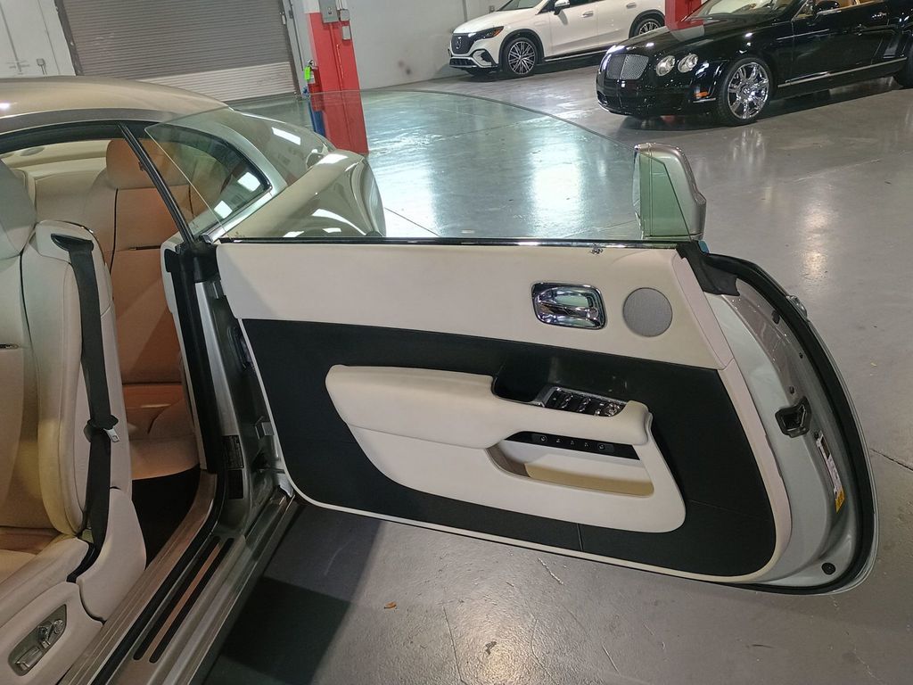 2016 Rolls-Royce Wraith 2dr Coupe - 22998848 - 25